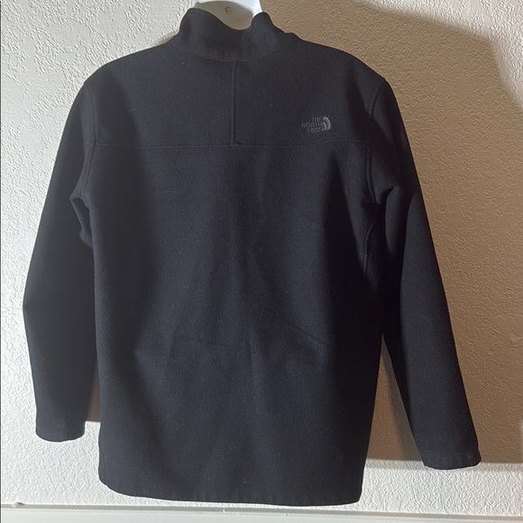#TNF The North Face Black Lightweight Pullover Jacket with Stand-Up Collar - Picture 3 of 3